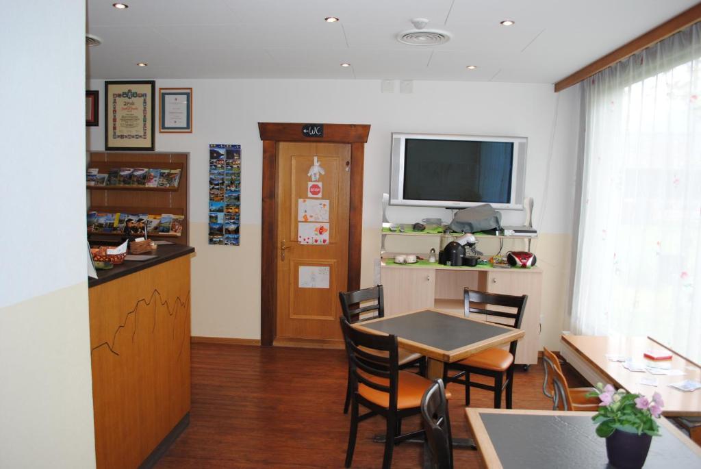 Hotel Des Alpes Kandersteg Extérieur photo
